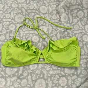 Xl Bikini top. Light removable padding. Good condition.